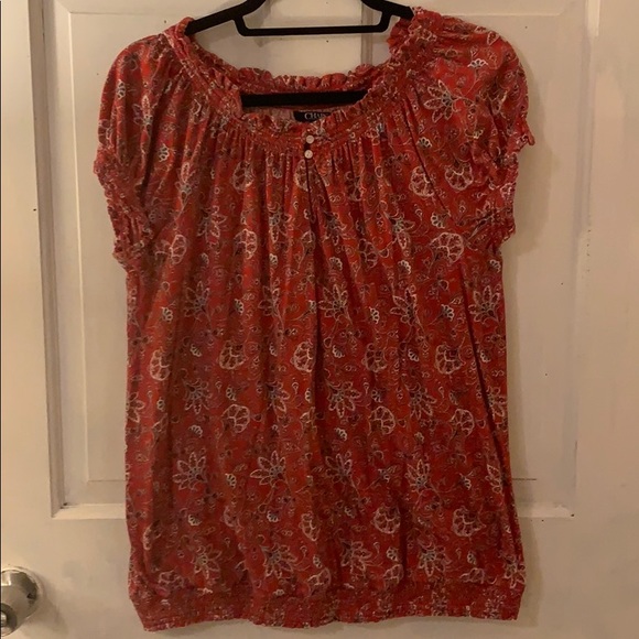 Chaps red paisley blouse w/elastic waist. - Picture 2 of 4
